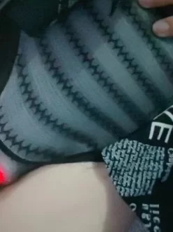 婊子母狗的日常露出 [00:41]